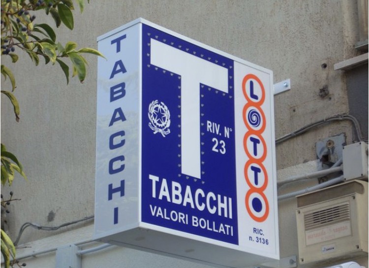 Tabacco shisha, tabaccai con melassa da narghilè