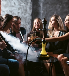 Fumare il Narghilè in compagnia: ruolo sociale